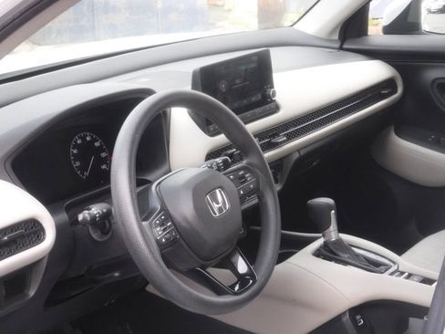 Used 2023 Honda HR-V LX image 12