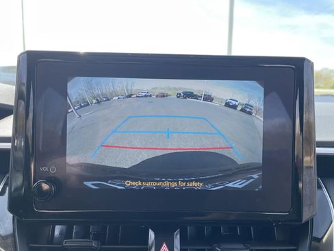 Used 2023 Toyota Corolla LE w/ LE Premium Package FWD image 31
