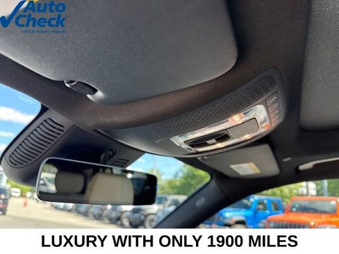 Used 2026 Mercedes-Benz GLB 250 4MATIC image 41