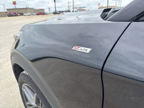 Used 2025 Ford Explorer ST-Line w/ ST-Line Street Pack AWD/4WD image 9