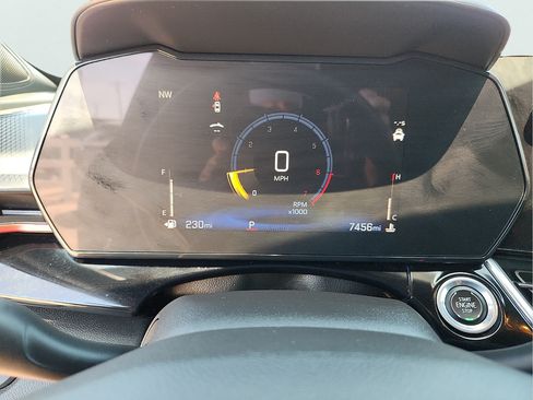 Used 2025 Chevrolet Trax RS w/ Driver Confidence Package FWD image 19