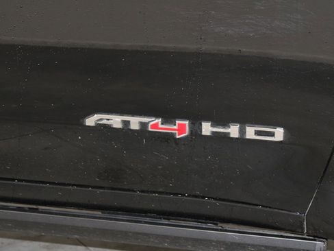 Used 2024 GMC Sierra 2500 AT4 w/ AT4 Premium Plus Package image 13