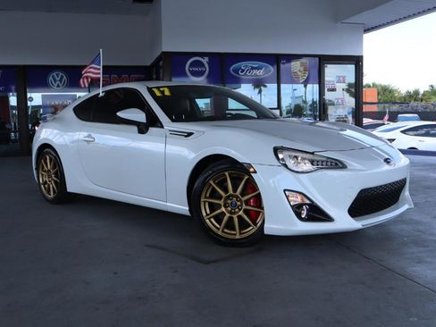 Used 2017 Subaru BRZ Limited w/ Performance Package image 3