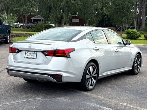 Used 2022 Nissan Altima 2.5 SV image 29