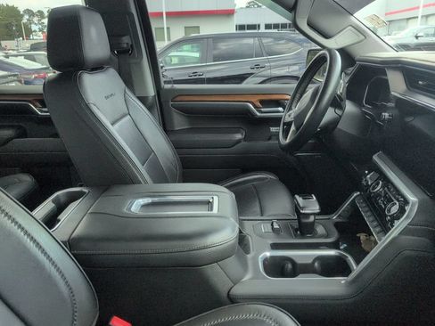 Used 2022 GMC Sierra 1500 Denali AWD/4WD image 2