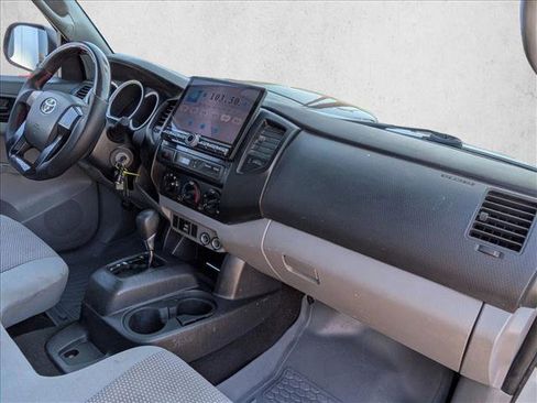 Used 2014 Toyota Tacoma 2WD Regular Cab image 19