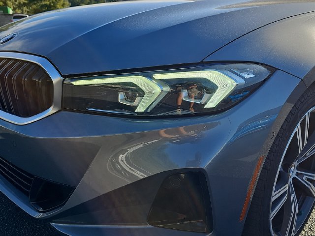 Used 2023 BMW 330i Sedan w/ Premium Package RWD image 32
