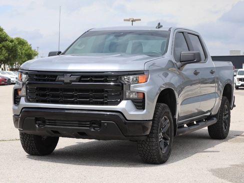 Used 2026 Chevrolet Silverado 1500 Custom Trail Boss w/ Dark Appearance Package AWD/4WD image 6