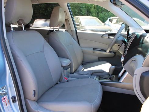 Used 2012 Subaru Forester 2.5X Limited AWD/4WD image 29