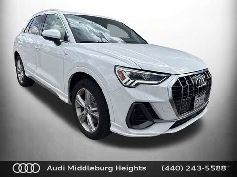 Used 2020 Audi Q3 2.0T Premium Plus image 1
