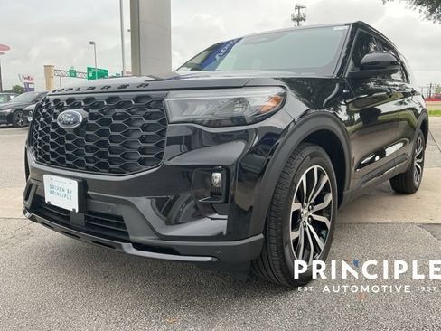 Used 2026 Ford Explorer ST-Line RWD image 4