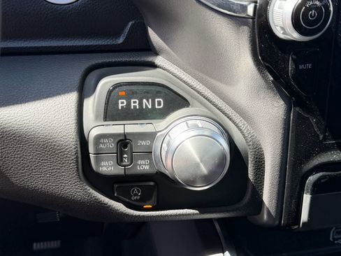 Used 2025 RAM 1500 Laramie image 10