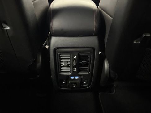 Used 2025 Dodge Durango R/T AWD/4WD image 32