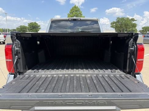 Used 2024 Toyota Tacoma TRD Sport RWD image 28