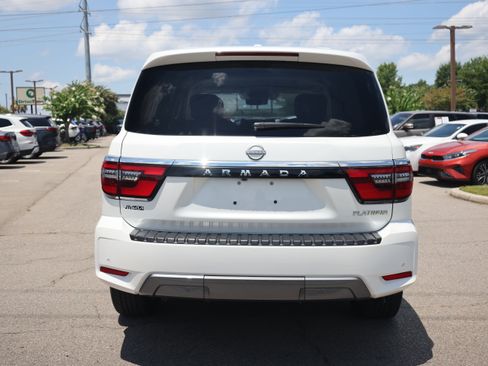Used 2024 Nissan Armada Platinum w/ Captain's Chairs Package AWD/4WD image 4