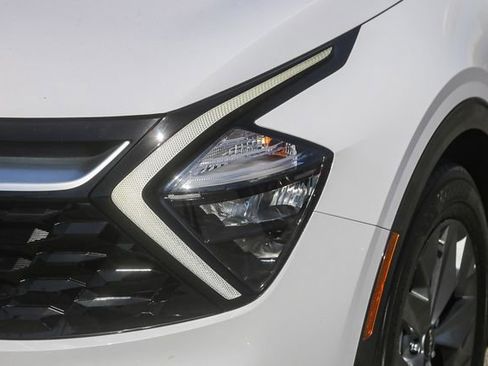 Certified 2023 Kia Sportage SX image 6