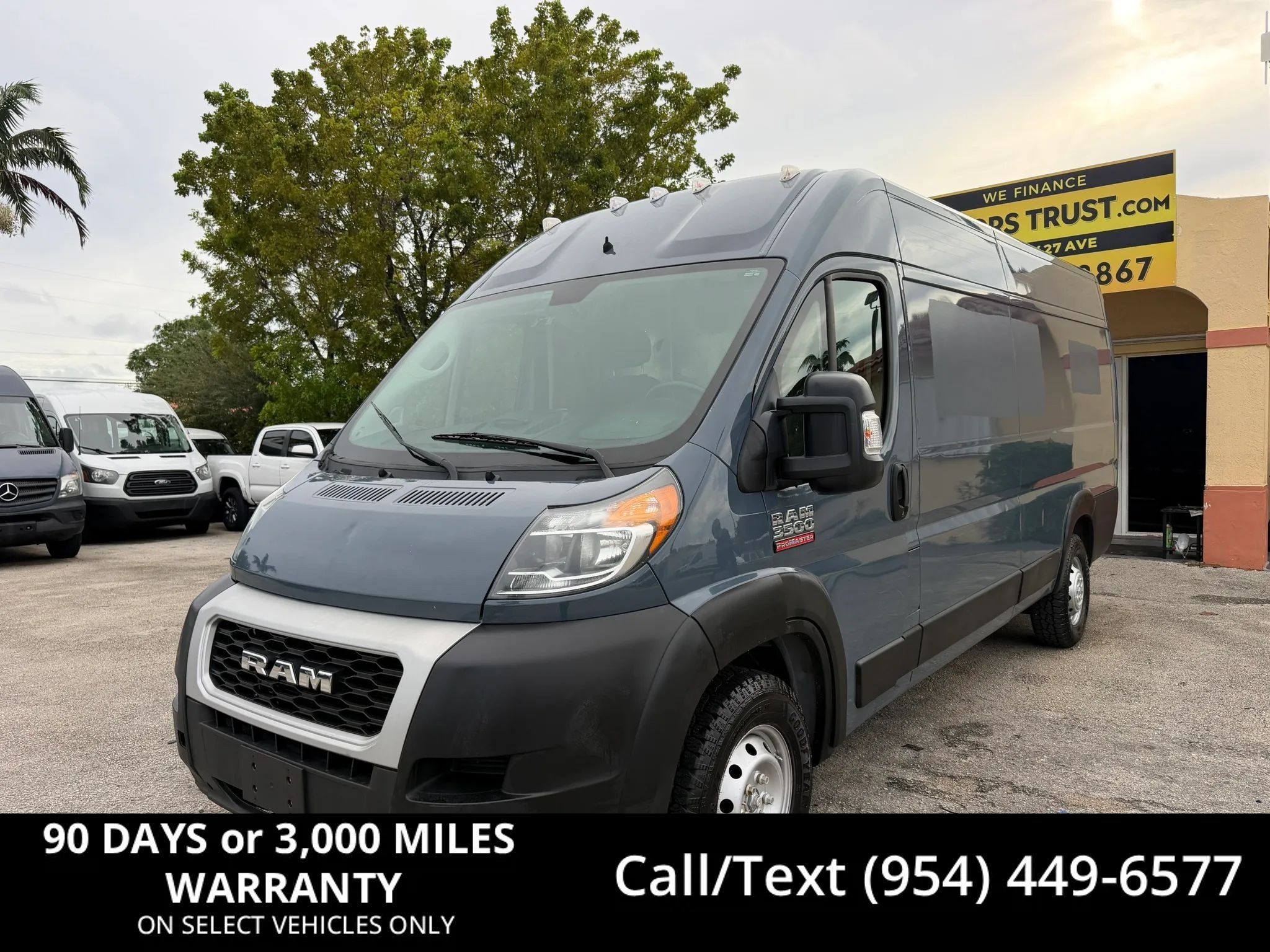 Used 2020 RAM ProMaster 3500 FWD image 1