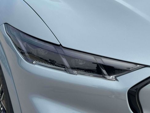 New 2026 Ford Mustang Mach-E Premium image 7