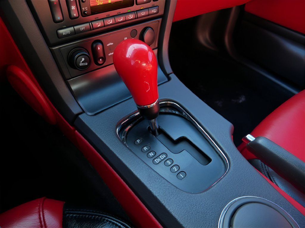 Used 2002 Ford Thunderbird RWD image 24