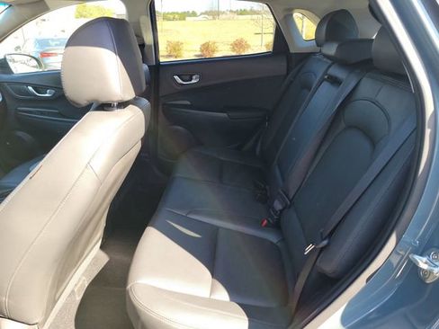 Used 2022 Hyundai Kona Limited FWD image 11