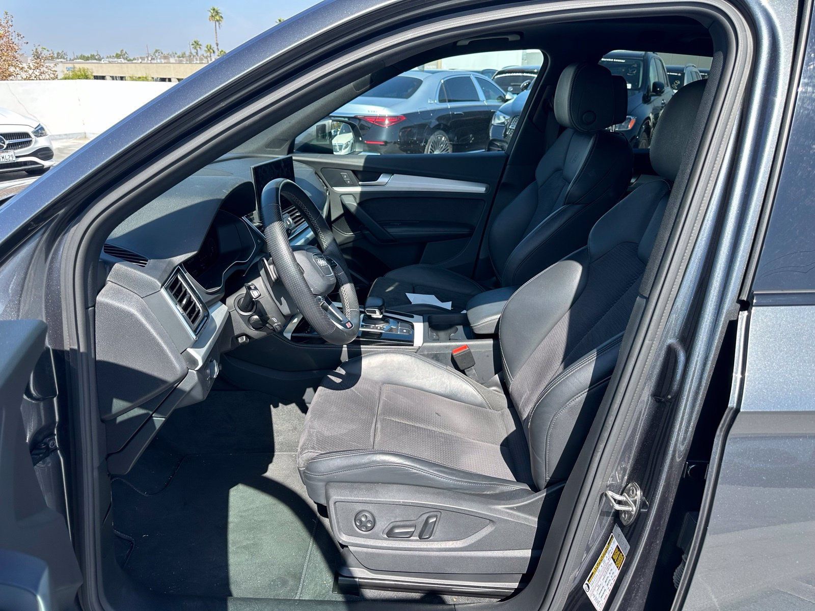 Used 2023 Audi Q5 e Premium Plus AWD/4WD image 2