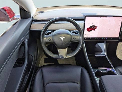 Used 2018 Tesla Model 3 Long Range image 15