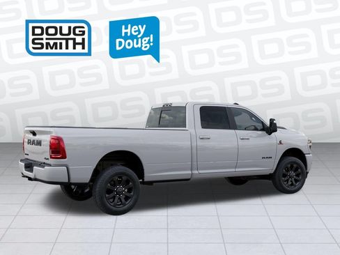 New 2026 RAM 3500 Laramie AWD/4WD image 4