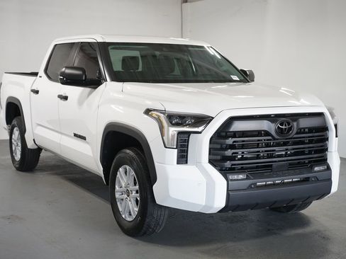 Used 2024 Toyota Tundra SR5 w/ SR5 Convenience Package image 3