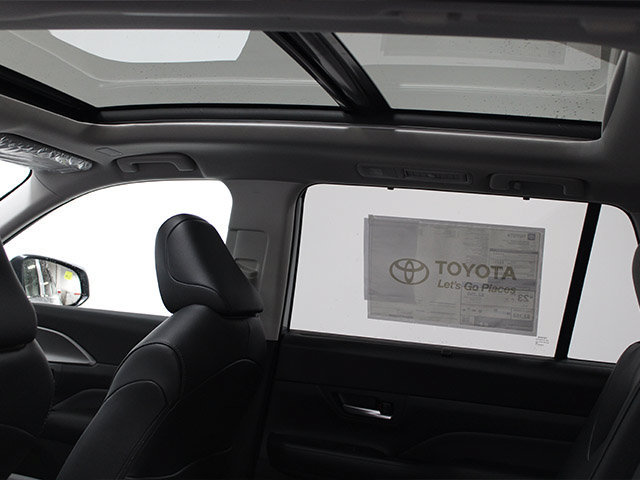 New 2026 Toyota Grand Highlander AWD image 4
