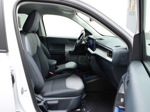 New 2025 Ford Maverick XLT w/ XLT Luxury Package FWD image 16