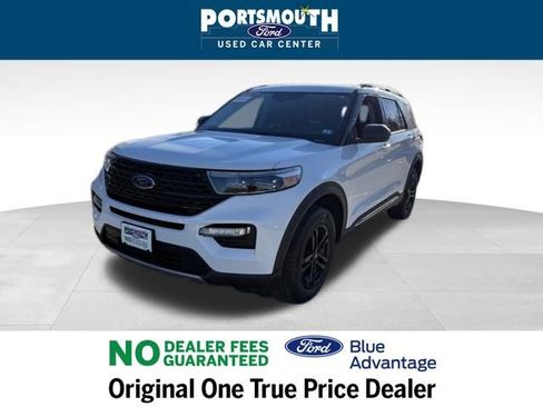 Certified 2022 Ford Explorer XLT w/ Equipment Group 202A image 16