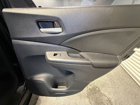 Used 2013 Honda CR-V LX image 18