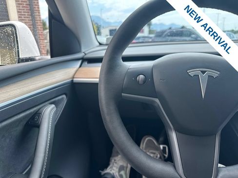 Used 2023 Tesla Model Y Long Range AWD/4WD image 20