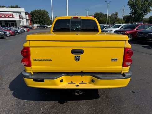 Used 2006 Dodge Dakota SLT w/ R/T Group AWD/4WD image 4