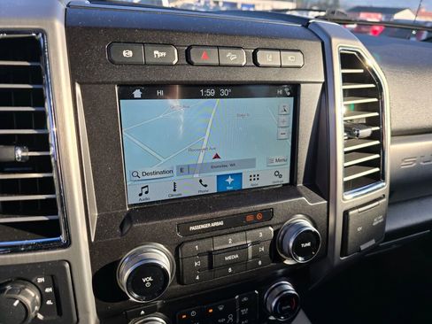 Used 2017 Ford F450 Platinum w/ Platinum Ultimate Package image 22