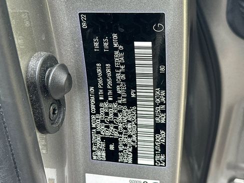 Used 2023 Lexus GX 460 Premium w/ Premium Package image 40