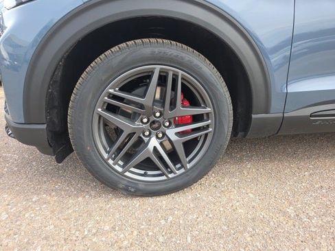 New 2026 Ford Explorer ST w/ Sun And Sound Package image 9