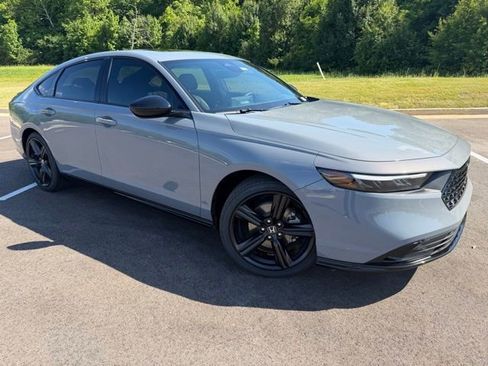 Certified 2025 Honda Accord Sport image 2