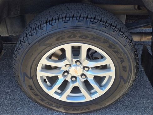 Used 2022 Chevrolet Silverado 1500 LT image 11