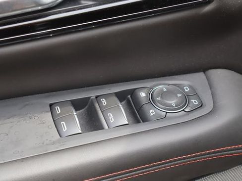 Used 2026 GMC Yukon AT4 Ultimate w/ LPO, Floor Liner Package AWD/4WD image 21