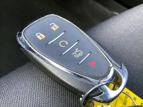 Used 2024 Chevrolet Malibu LT image 15