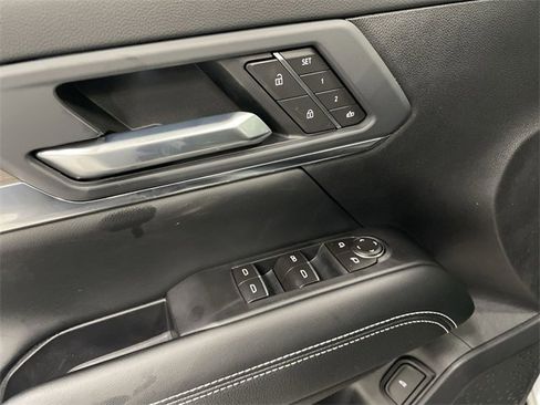 New 2026 GMC Terrain Denali w/ LPO, Floor Liner Package image 23