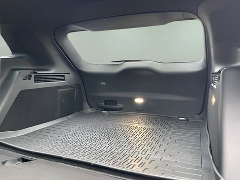 Used 2020 Lincoln Nautilus Reserve w/ Equipment Group 202A image 17