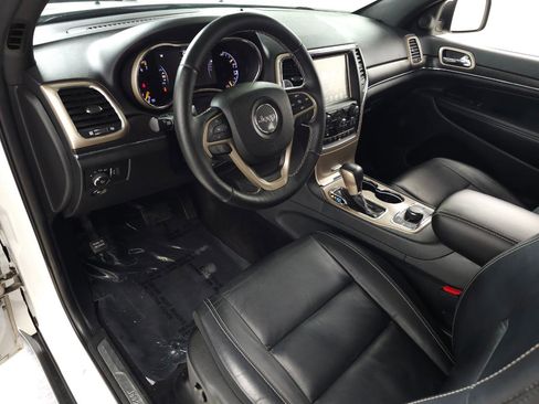 Used 2017 Jeep Grand Cherokee Limited AWD/4WD image 14