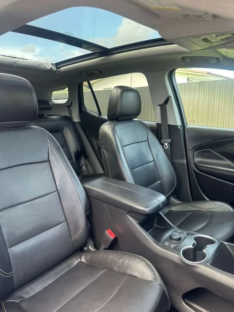 Used 2019 GMC Terrain SLT w/ Preferred Package FWD image 16