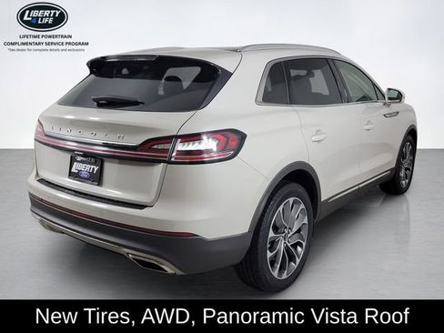 Used 2022 Lincoln Nautilus Reserve image 3