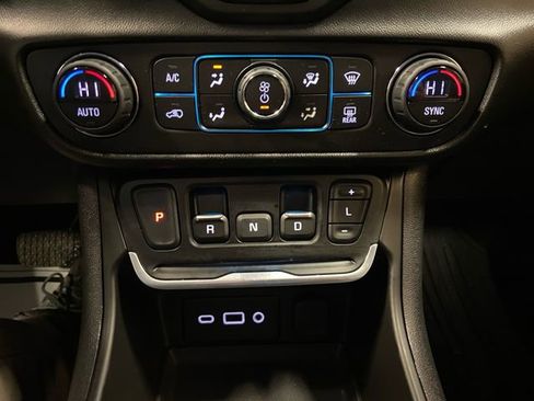 Used 2020 GMC Terrain SLE w/ Driver Convenience Package image 21