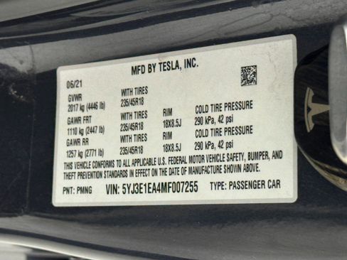 Used 2021 Tesla Model 3 Standard Range Plus image 46