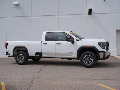 Used 2024 GMC Sierra 3500 Pro AWD/4WD image 2