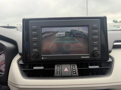 Used 2022 Toyota RAV4 XLE Premium AWD/4WD image 12